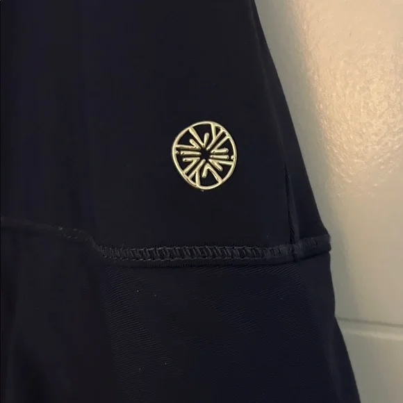 Lilly Pulitzer Navy and White Luxletic Tiered Ruffle Skirt / Skort Size XL - Picture 2 of 5